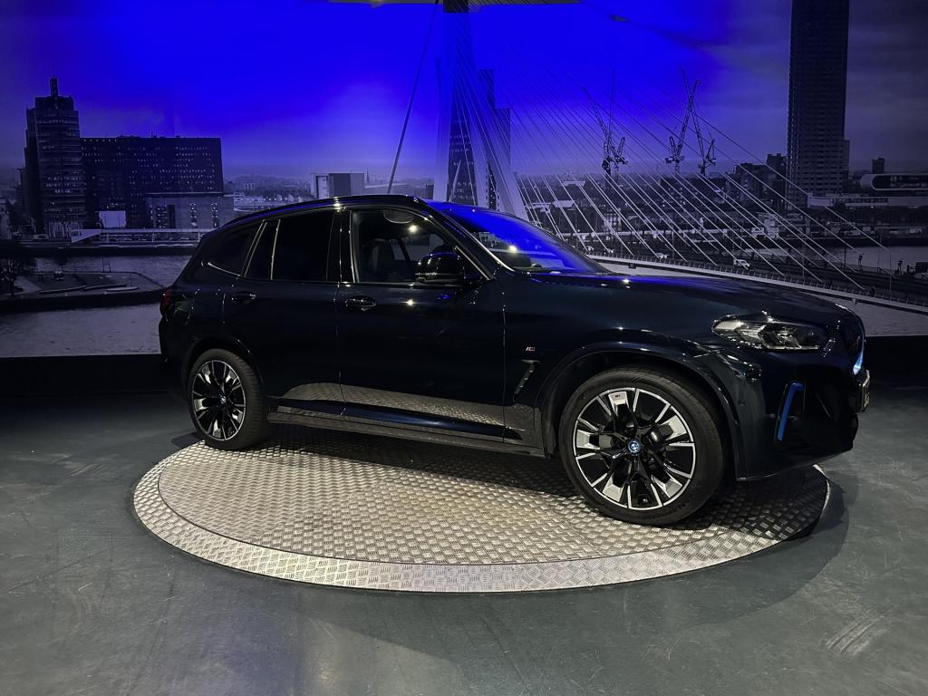 BMW Ix3 high executive 80 kwh *panoramadak*360camera*hud*harmankardon*