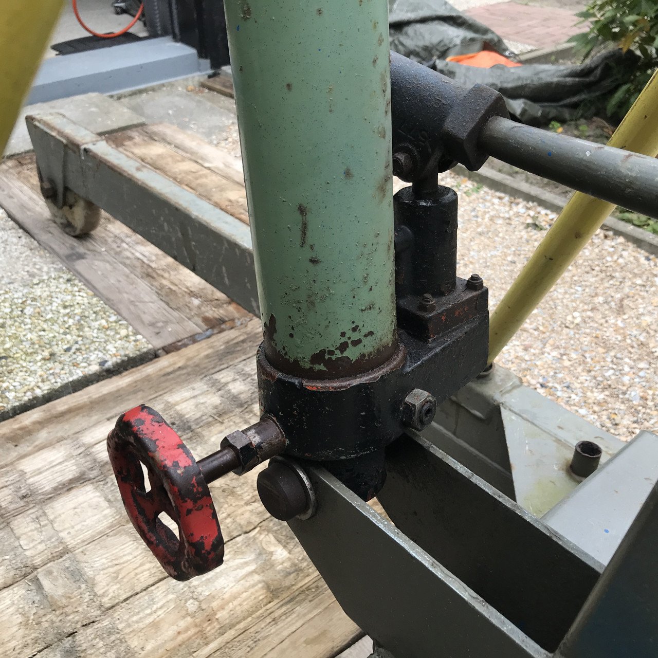 Motorkraan, motortakel, werkplaatstakel