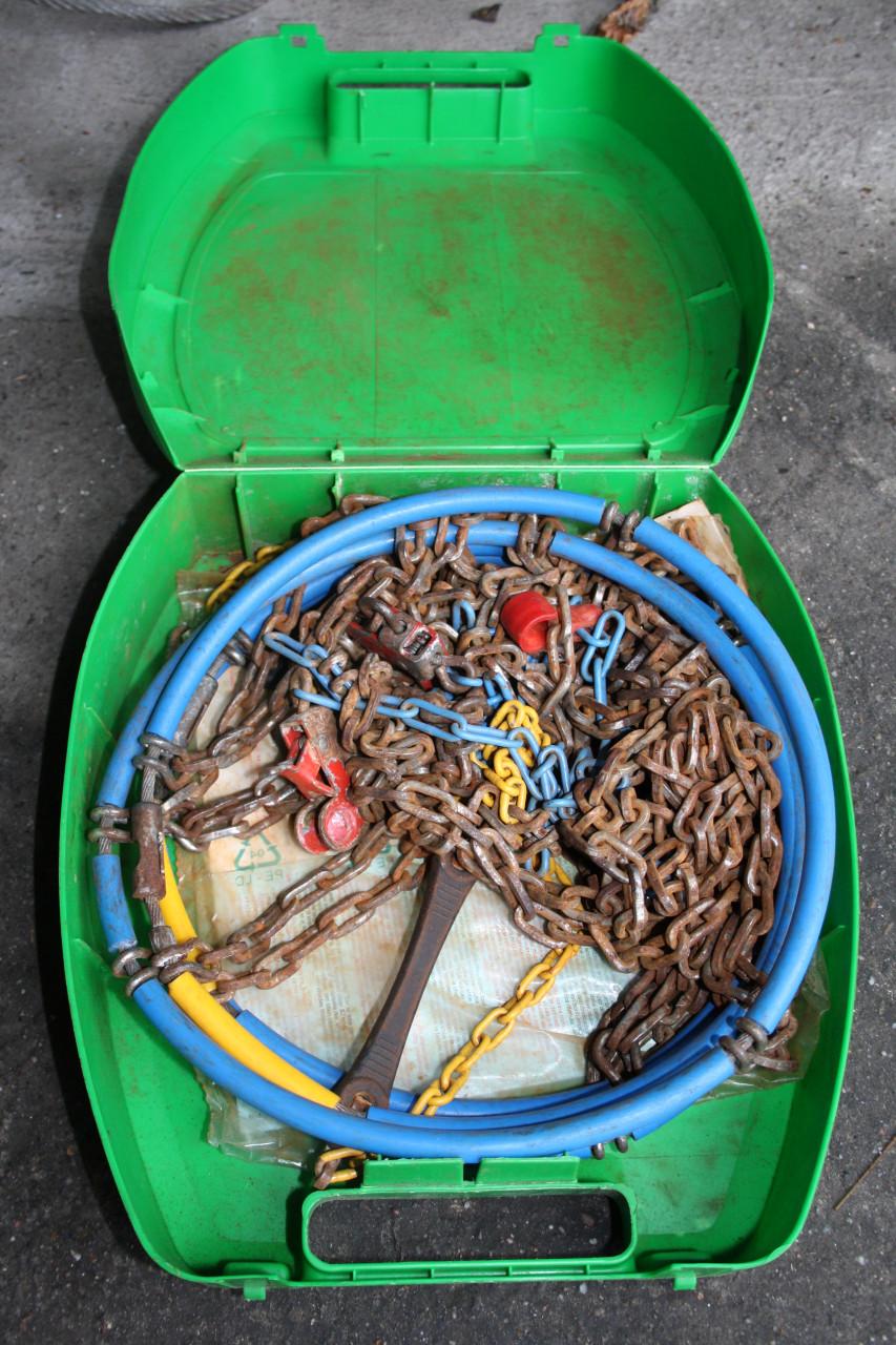 Winterbanden op stalen velg + sneeuwkettingen