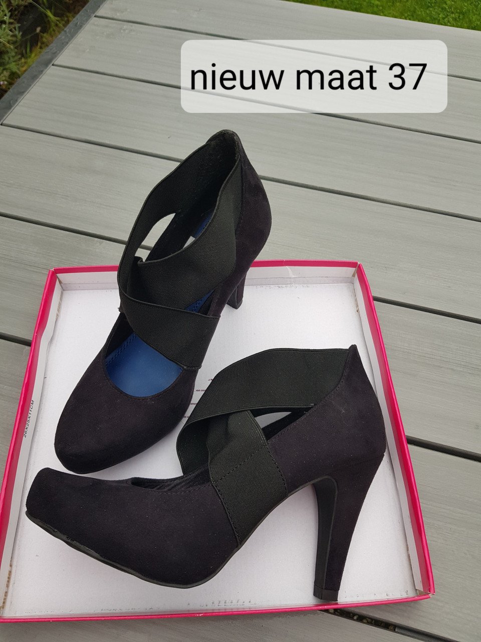 Schoenen maat 37