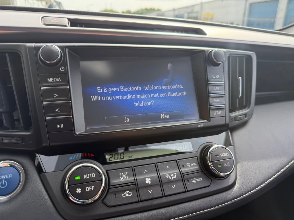 Toyota Rav4 2.5 hybrid executive business