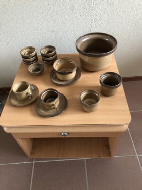 Te koop gedeelte van een nieuw servies.