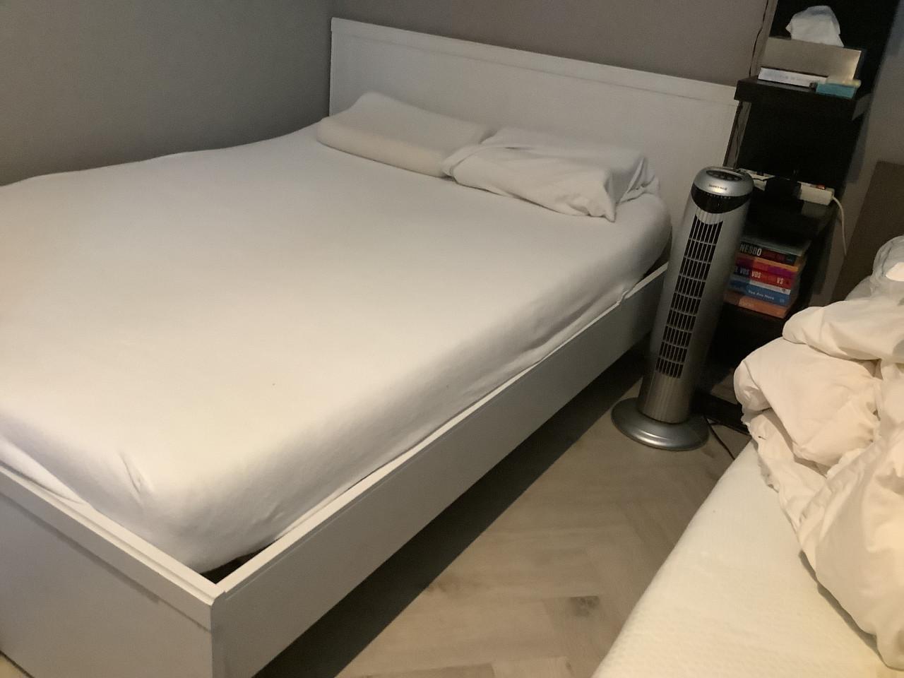 Ledikant Bed tweepersoons Ledikant 140 x 200 cm kleur wit