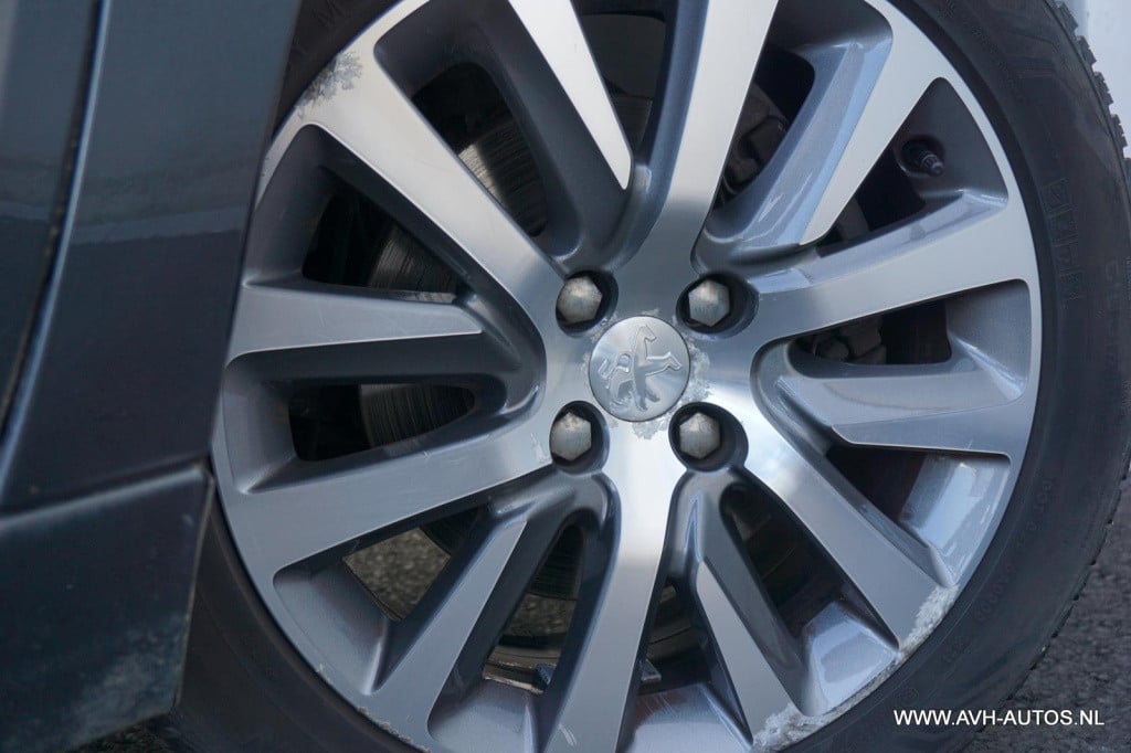 Peugeot 5008 1.6 thp allure 5 - persoons!
