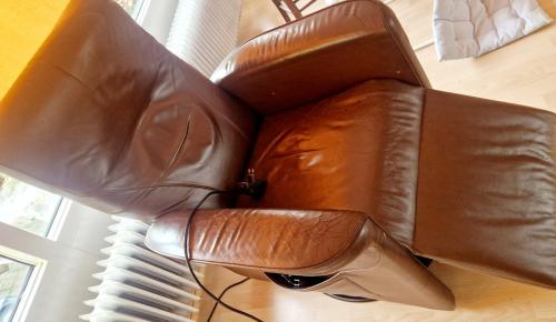 Bruin leren sta-op stoel