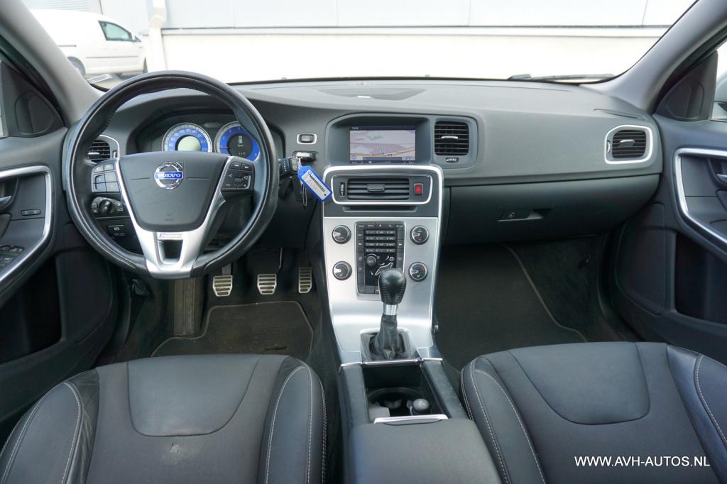 Volvo V60 1.6 t4 r-design