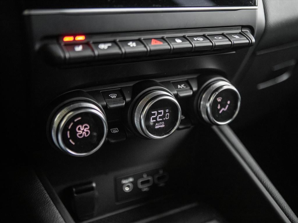 Renault Captur mild hybrid 140 techno | automaat | parkeer camera | apple c