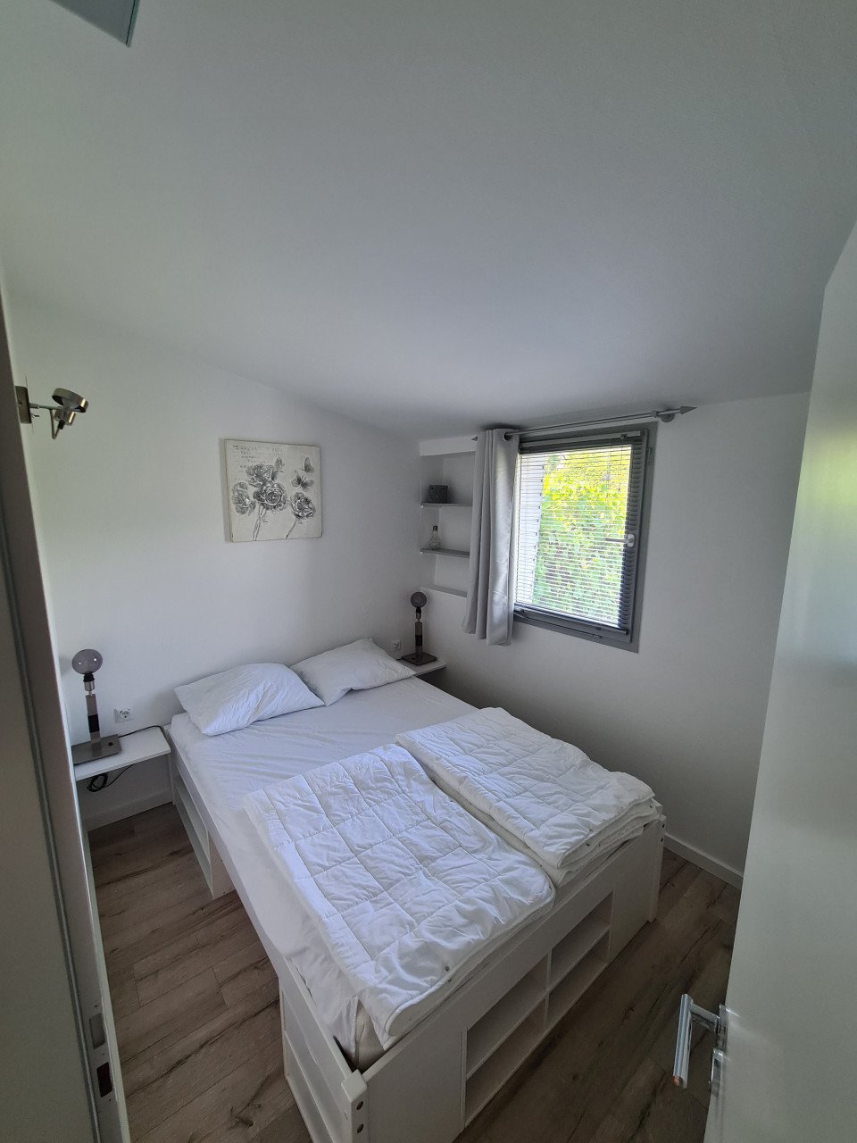 Last minute pas gerenoveerde vakantie bungalow in de Eifel in Duitsland