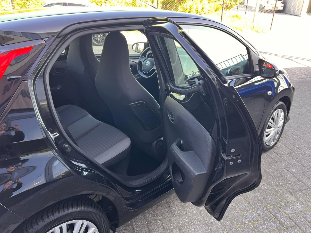 Toyota Aygo 1.0 VVT-i x-play