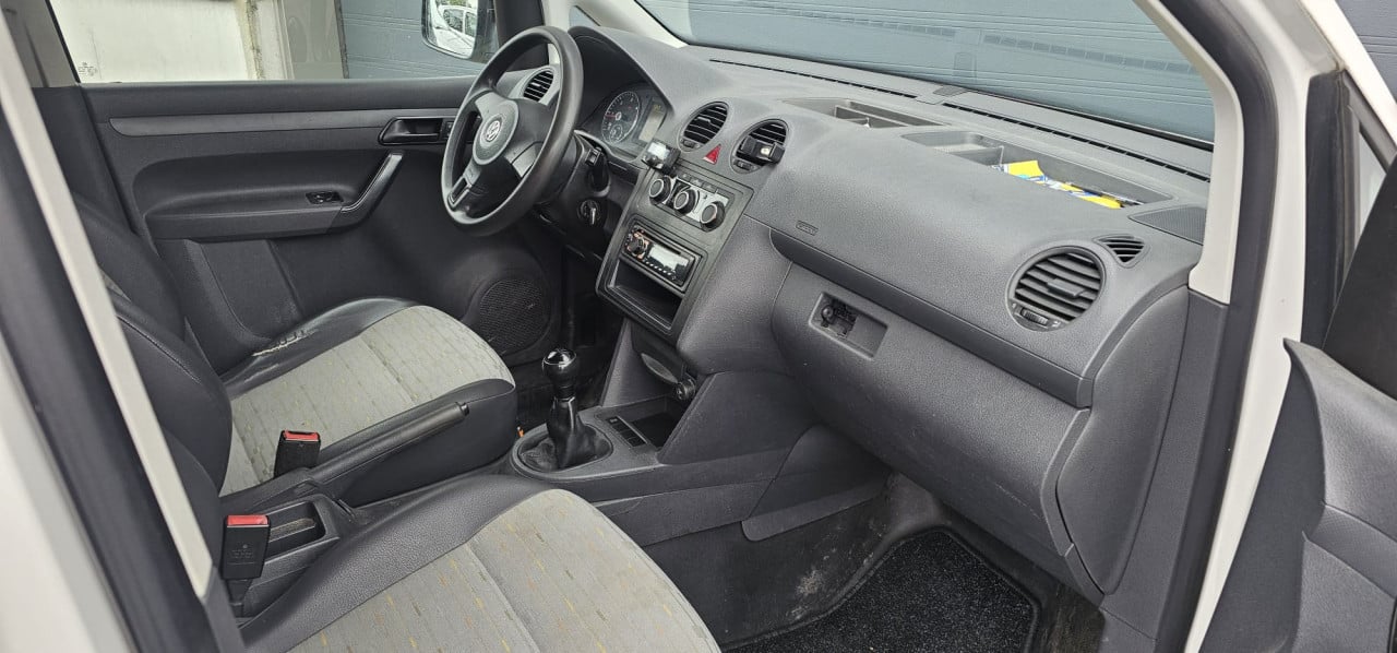 TE KOOP VOLKSWAGEN CADDY 1.6 TDI EURO 5 MET TREKHAAK MARGE AUTO