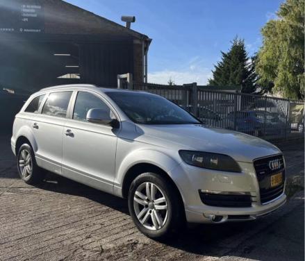Audi Q7 Quattro 3.6i Automaat 7-zits Pano, Leer, cruise, airco, trekhaak