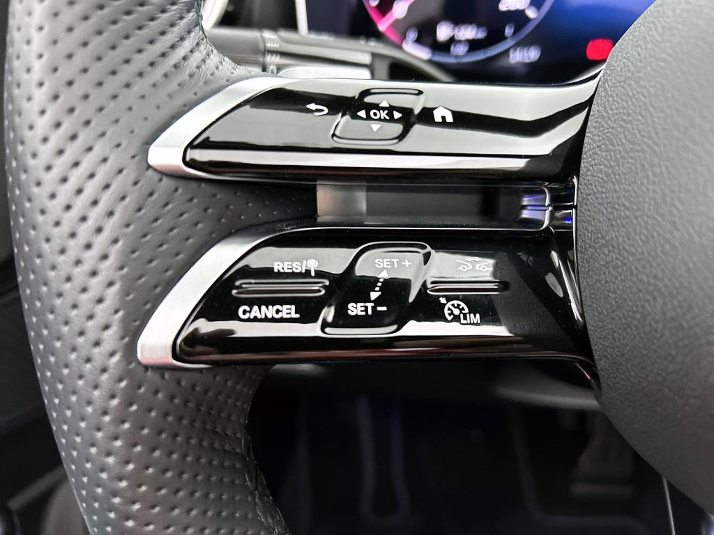 Mercedes-Benz Cle cabriolet 180 amg line amg line | ledkoplampen | memory p
