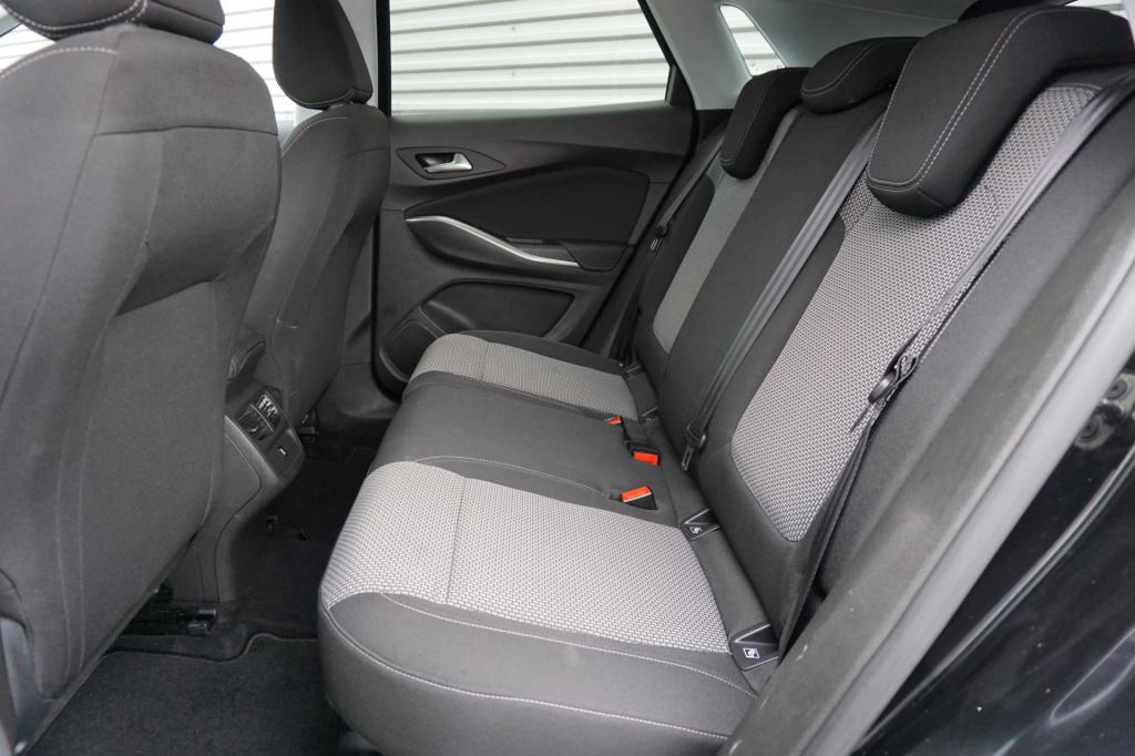 Opel Grandland X 1.2 turbo innovation climate / navi / cruise / elektr. ram