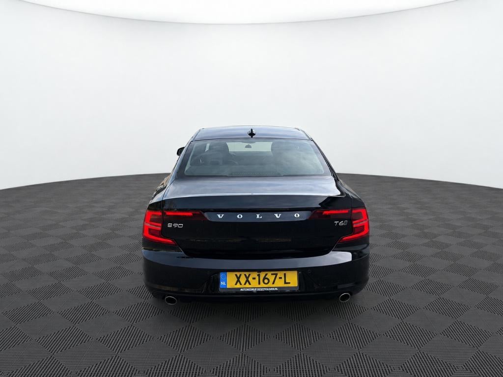 Volvo S90 2.0 t6 awd momentum+