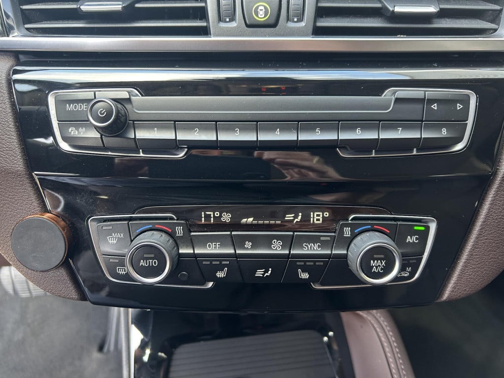 BMW X1 sdrive18i centennial high executive automaat