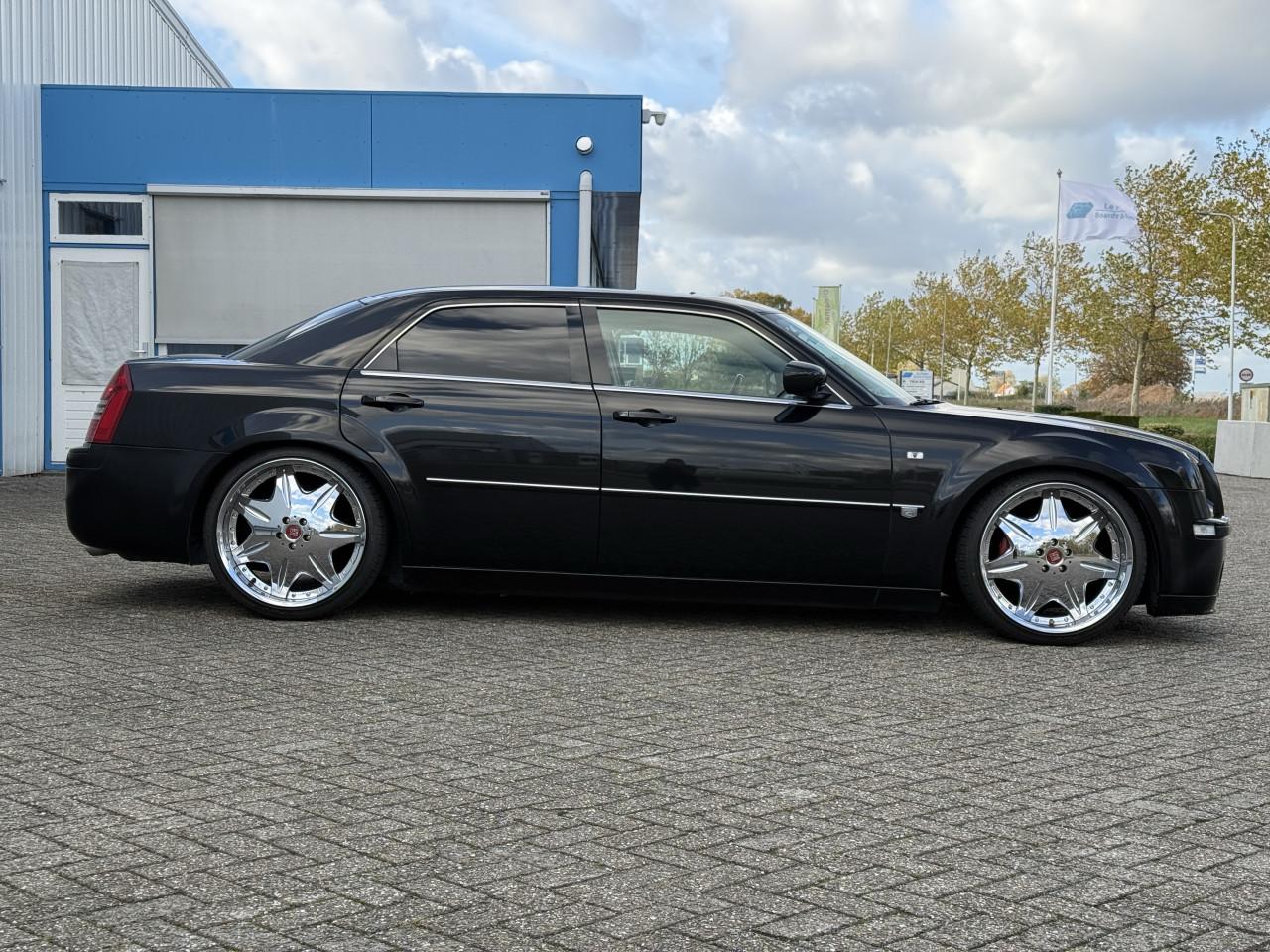 Crysler 300c 5.7 Hemi V8 - BTW auto - Youngtimer