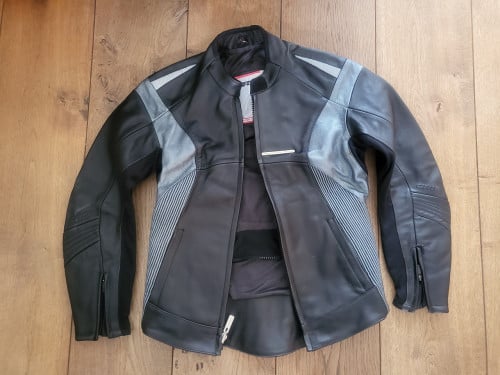 Motorjas, broek en schoenen