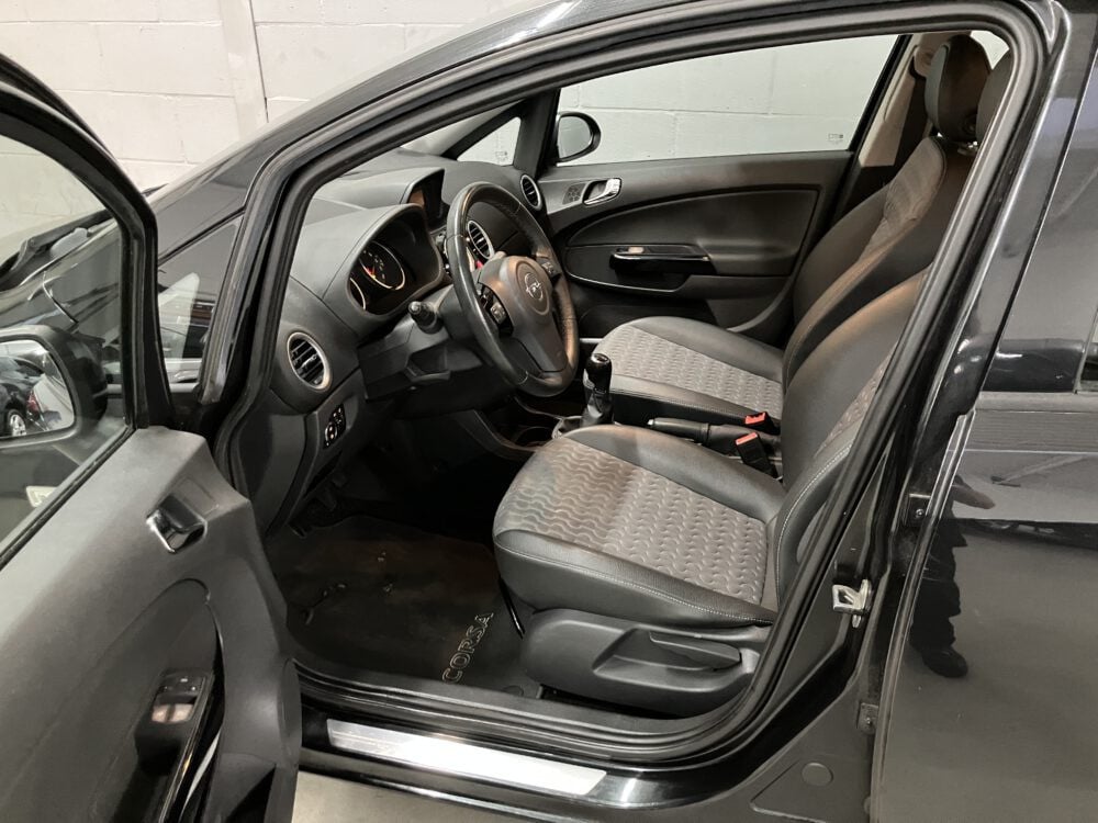 Opel Corsa 1.4 Turbo Cosmo