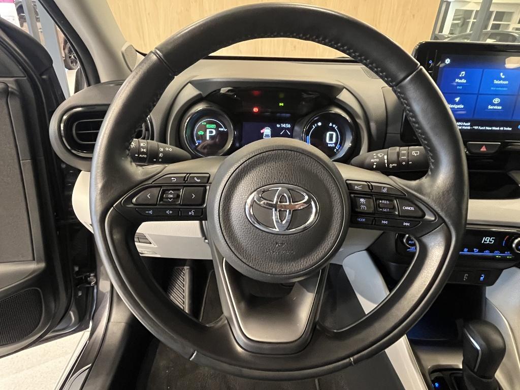 Toyota Yaris 1.5 hybrid executive