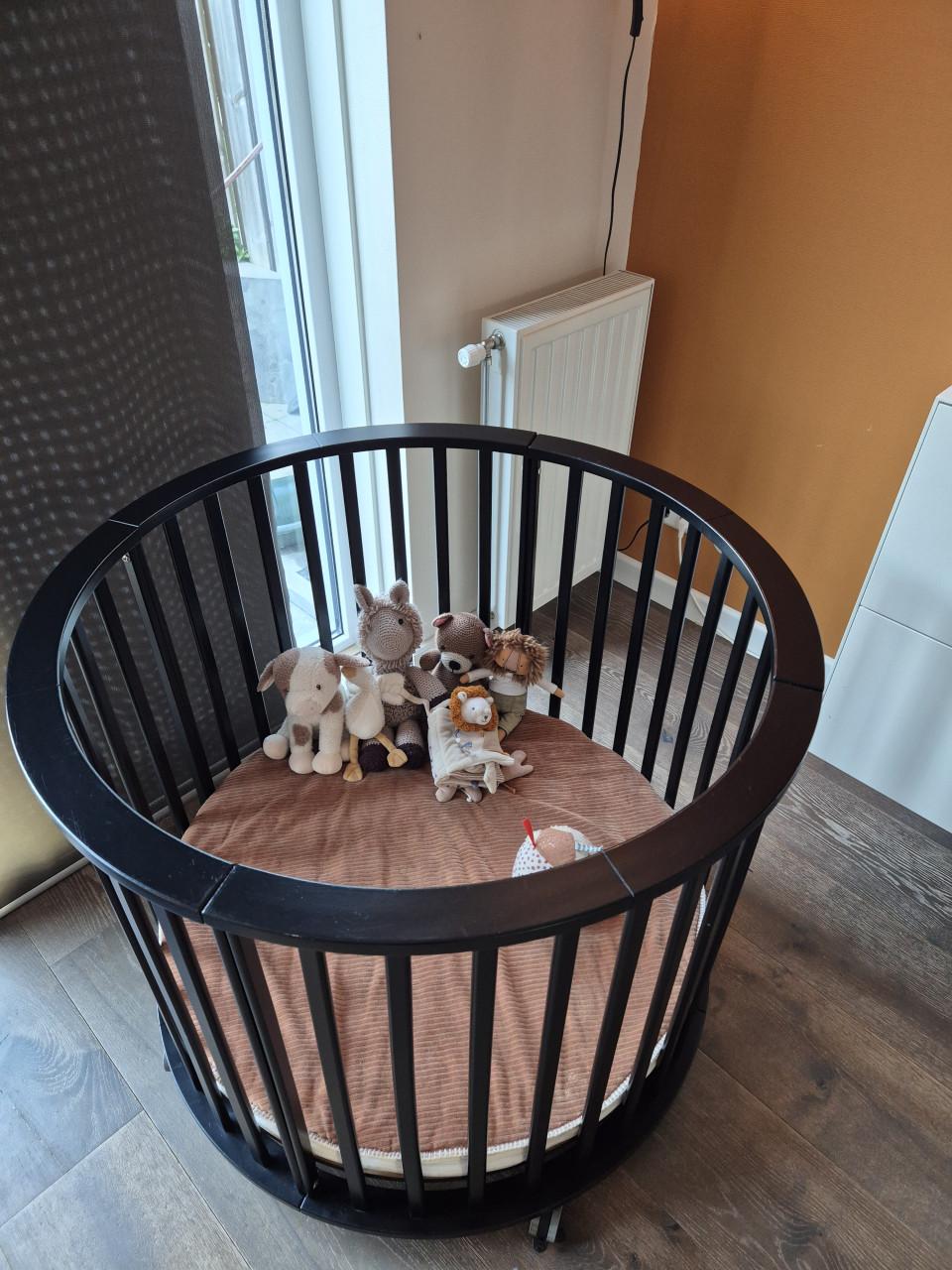 Ronde babybox, zwart (Europe Baby)