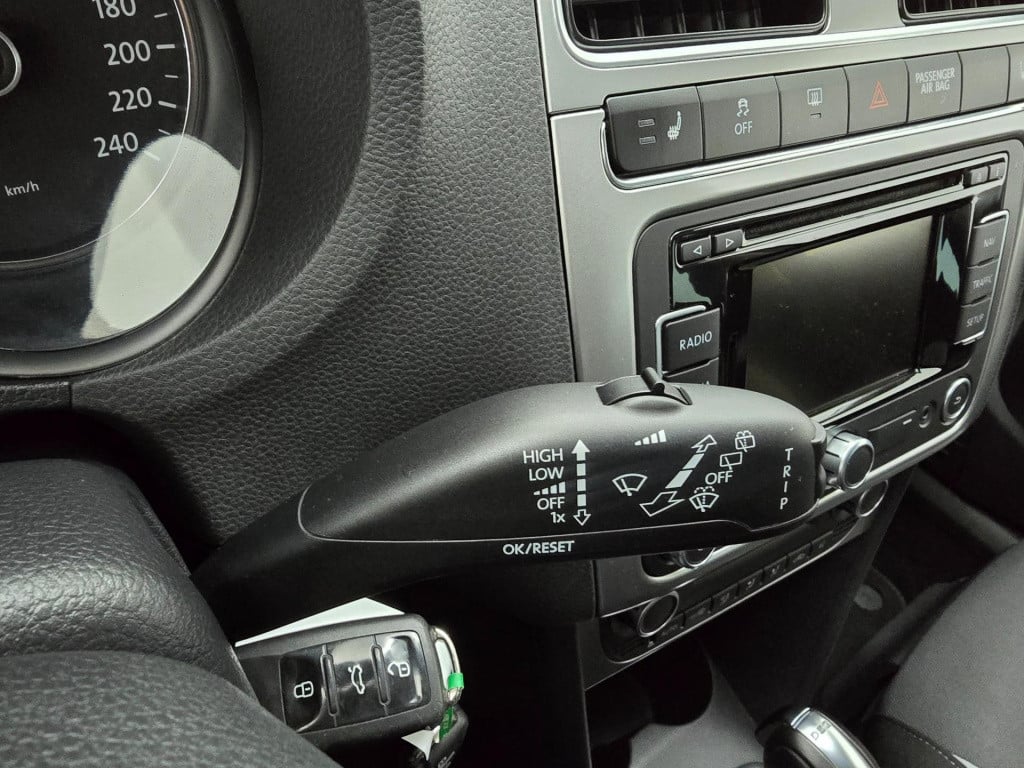 Volkswagen Polo occasion 1.2 tsi highline automaat met sportieve look | cru