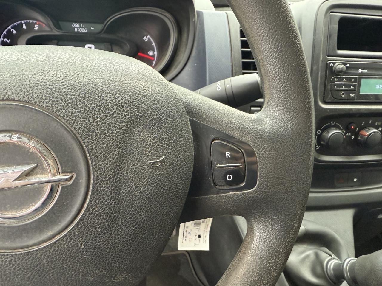 Opel Vivaro - 1.6 CDTI L1H1 Edition | Imperiaal | Trekhaak | 3 zits