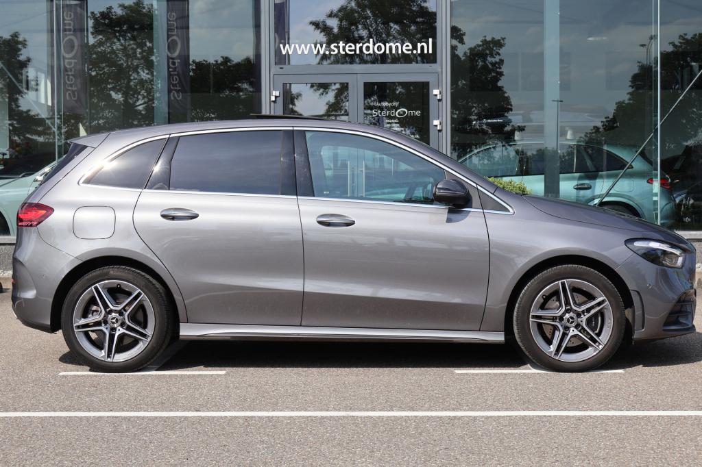 Mercedes-Benz B-Klasse 250 e amg line l panoramadak l 360 camera i head-up 