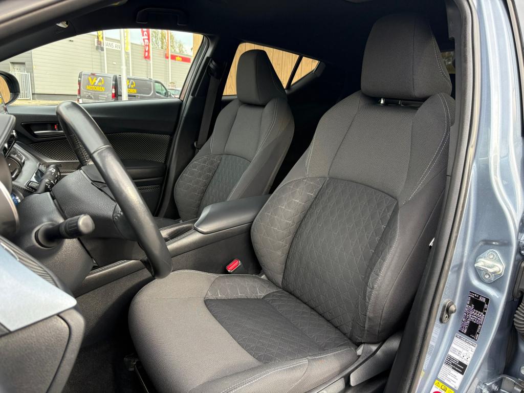 Toyota C-hr 1.8 hybrid business plus