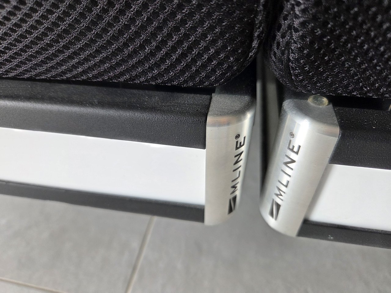 Twee persoons M-line electrisch verstelbaar, massage en verlichting.