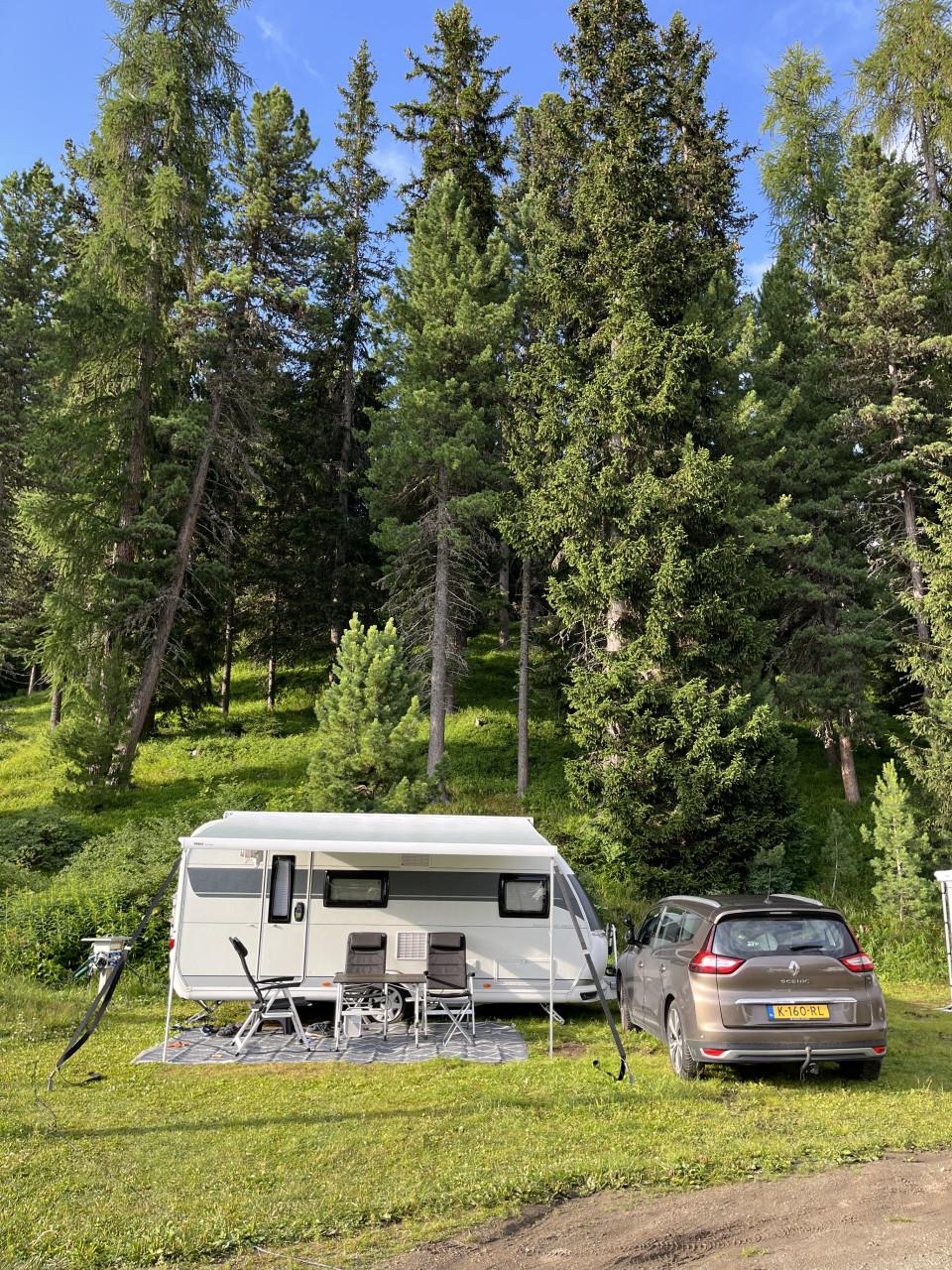 Hobby 490 KMFe Excellent Edition 2022 – Zeer compleet – 5 slaapplaatsen
