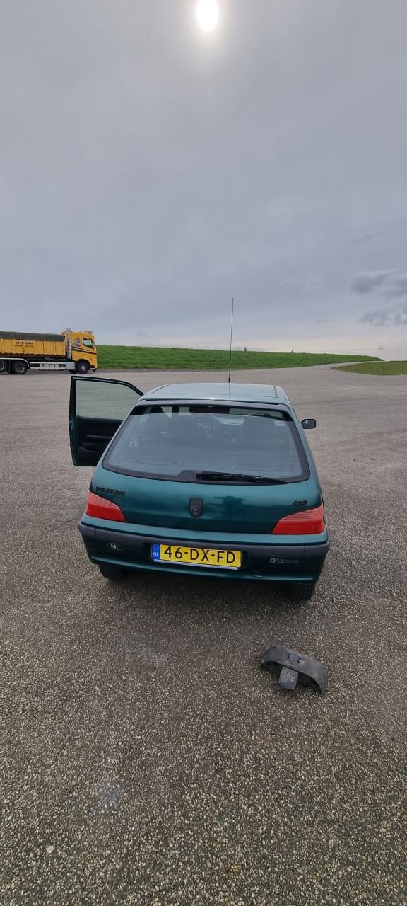 Peugeot 106 met nieuwe apk!