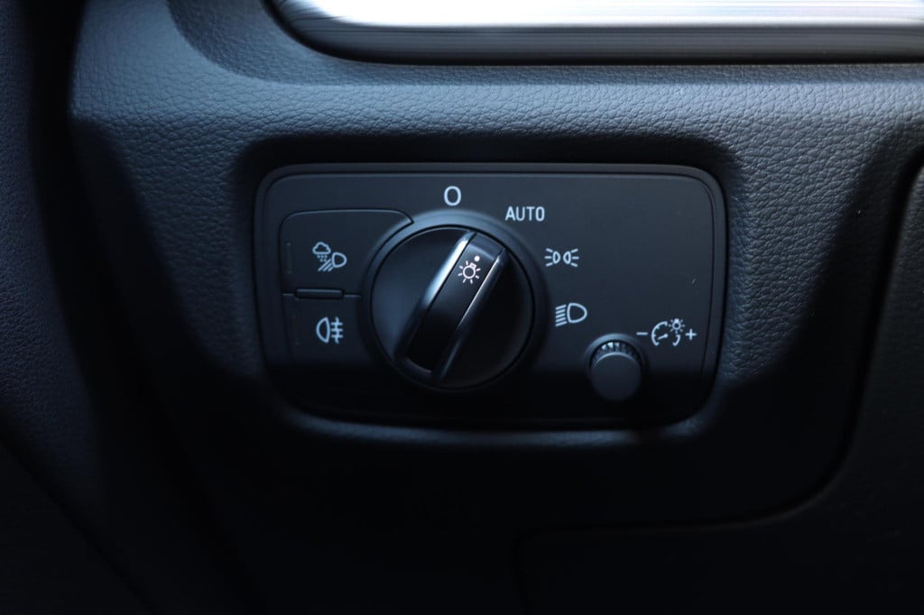 Audi A3 sportback 40 tfsi e-tron sport 204pk s-tronic