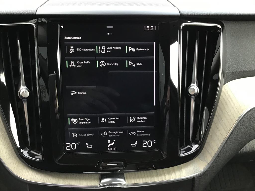 Volvo XC60 t5 254pk awd inscription| panodak| adap.criose| luchtvering| tre