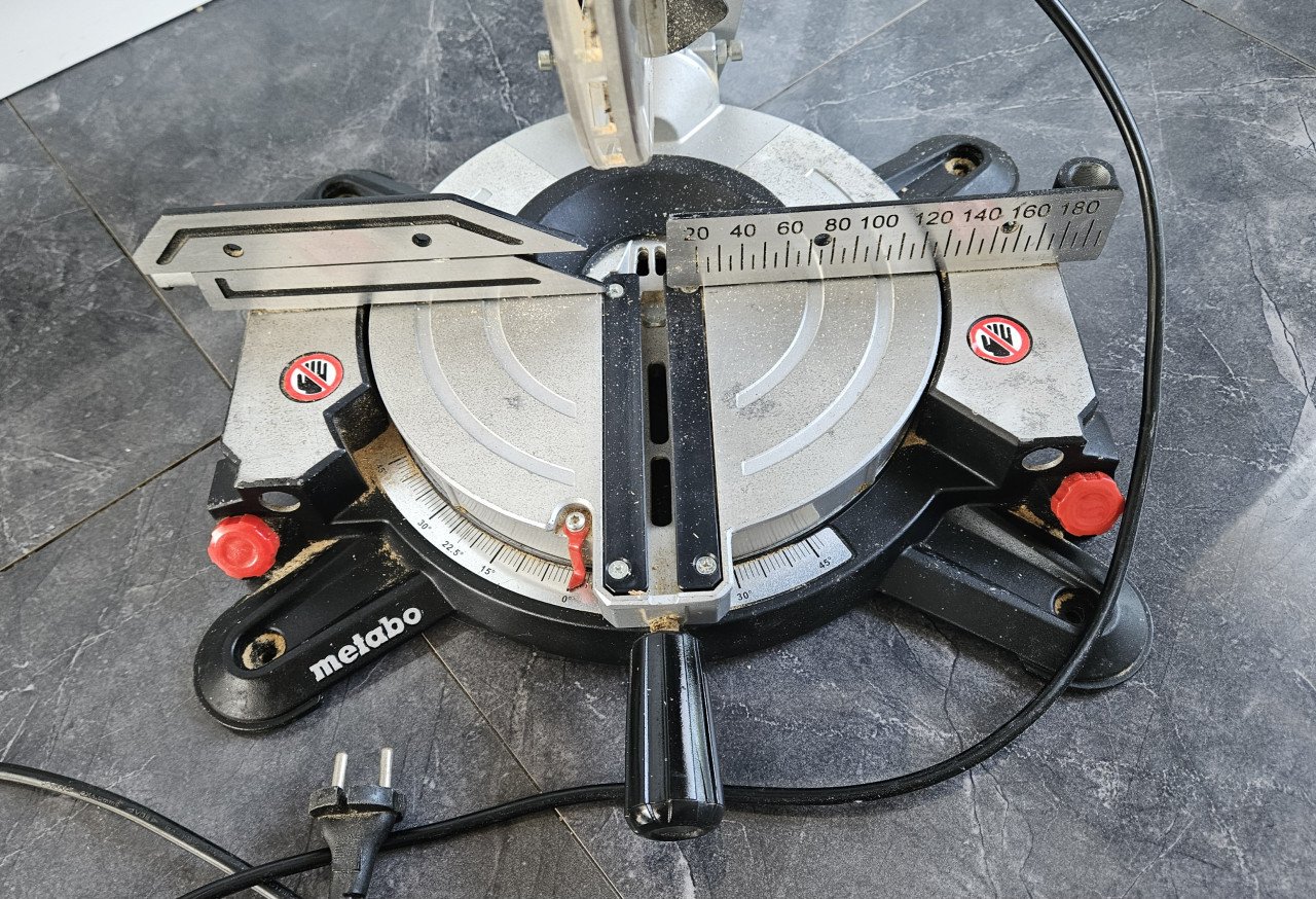 Metabo KS 216 M Lasercut Afkortzaag – 216 mm