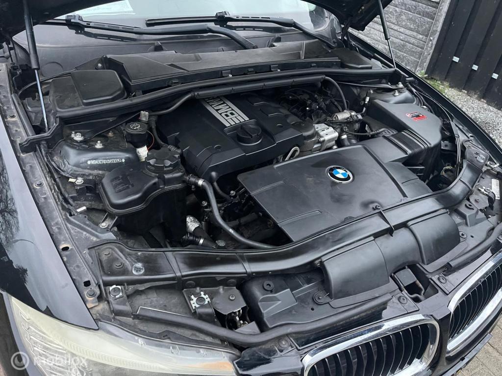 BMW 3-serie touring 318i business line