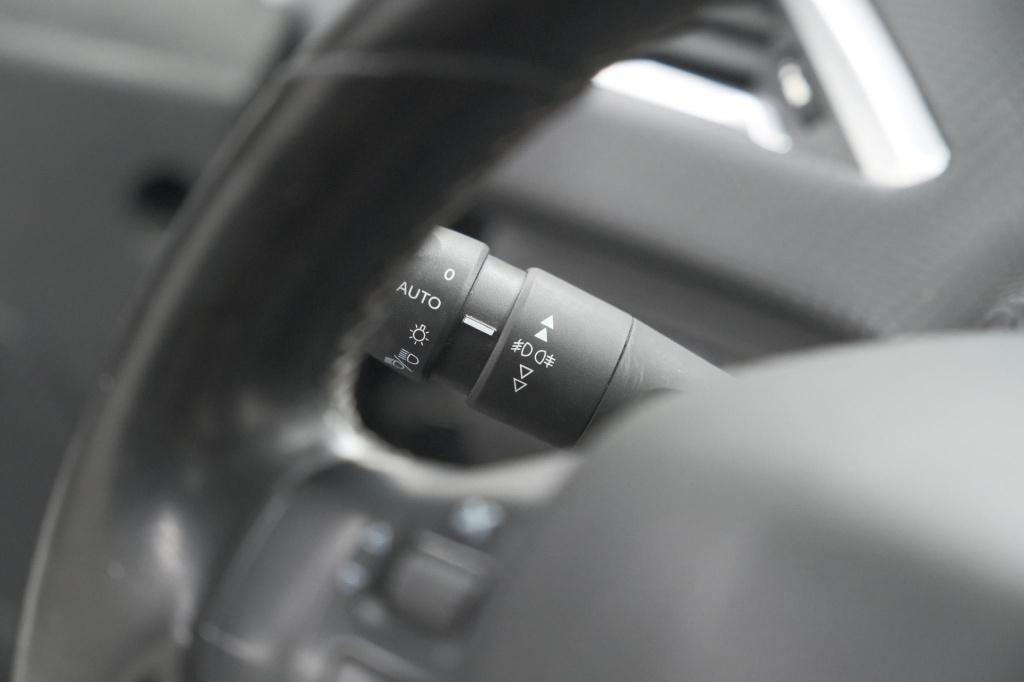 Peugeot 2008 puretech 110 allure | panoramadak | apple carplay | navigatie 