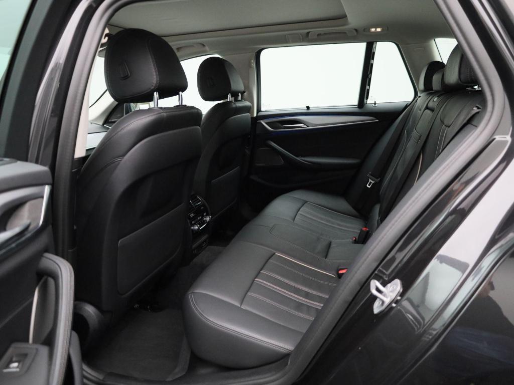 BMW 5 Serie touring 520e business edition plus | automaat | panoramadak | c