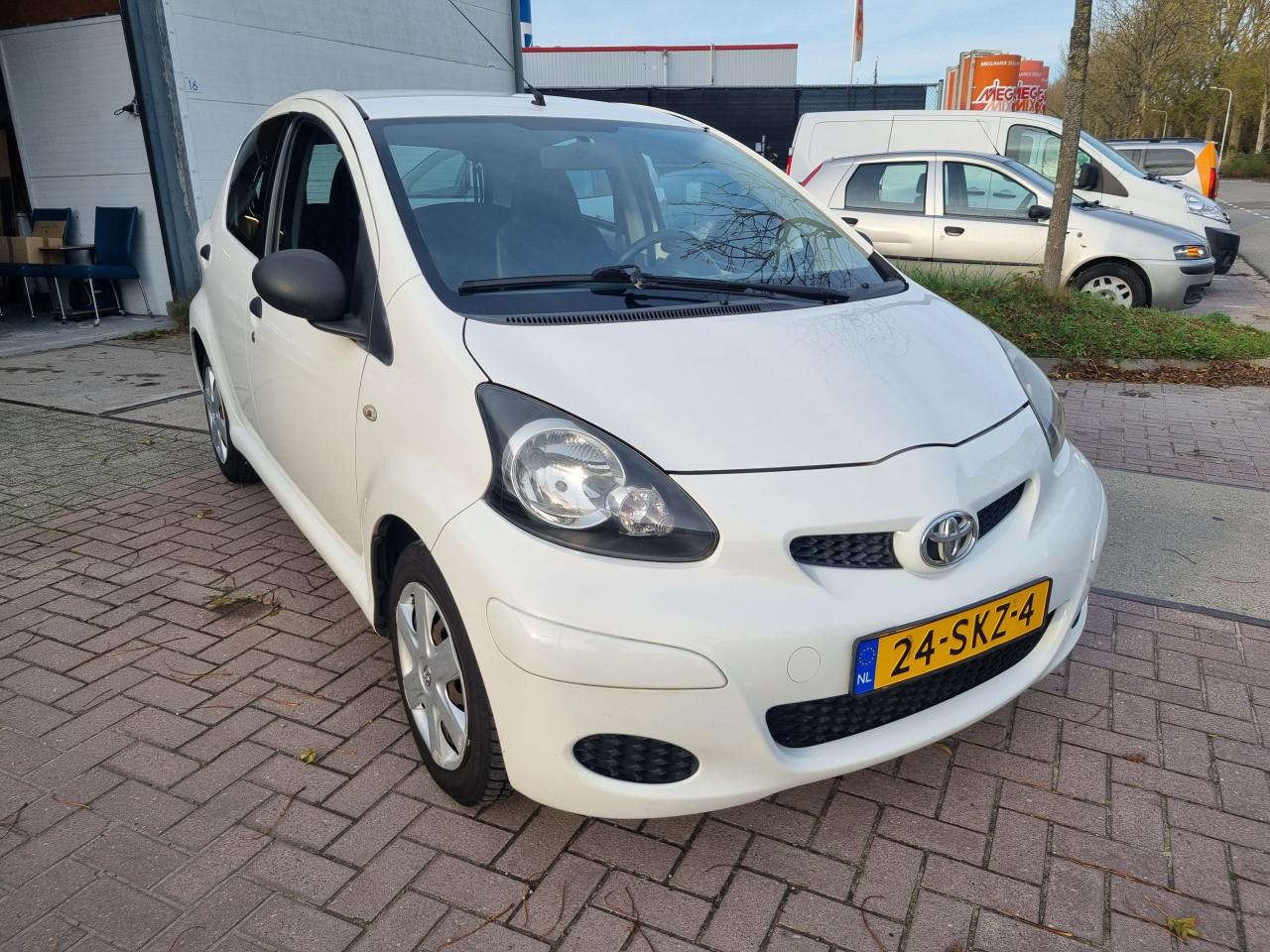 Toyota Aygo 1.0-12V Cool | Airco | 2e Eigenaar!