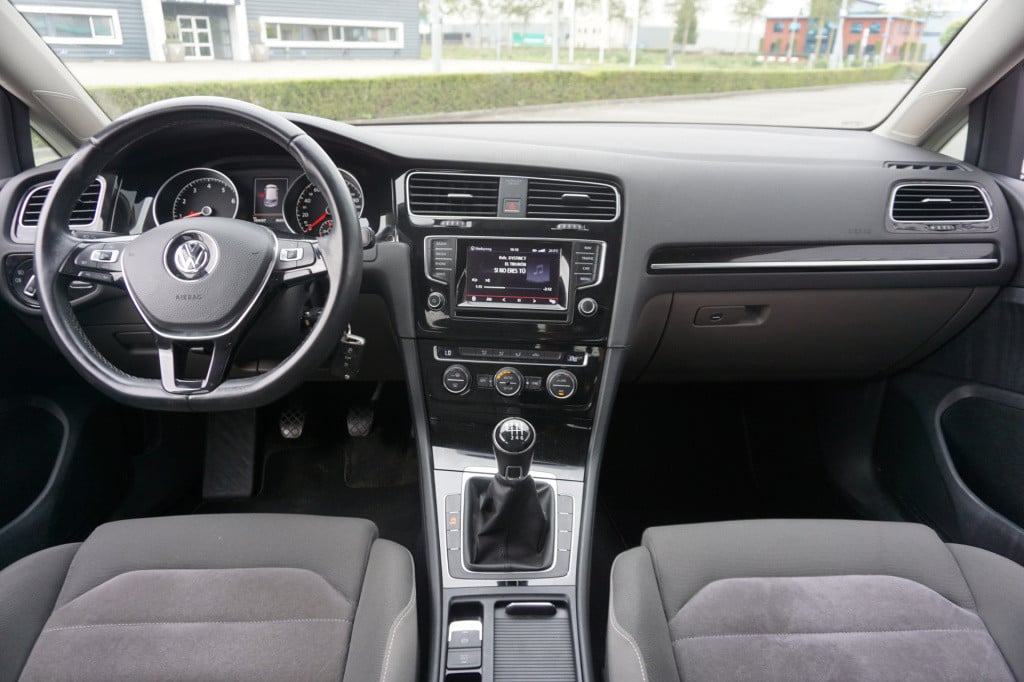 Volkswagen Golf 1.4 tsi act highline airco / navi / cruise / elektr. ramen 