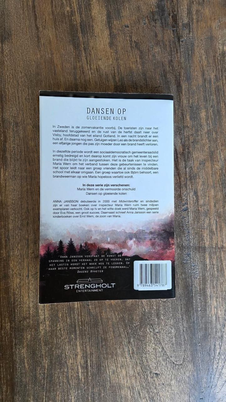 👁 Scandinavische Thriller. Anna Jansson 'Dansen op gloeiende kolen