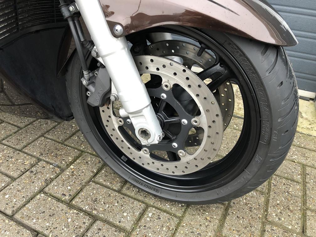 Fraaie Yamaha FJR1300 uit 2013 met 45 dkm, cruisecontrol, topkoffer €8750,-
