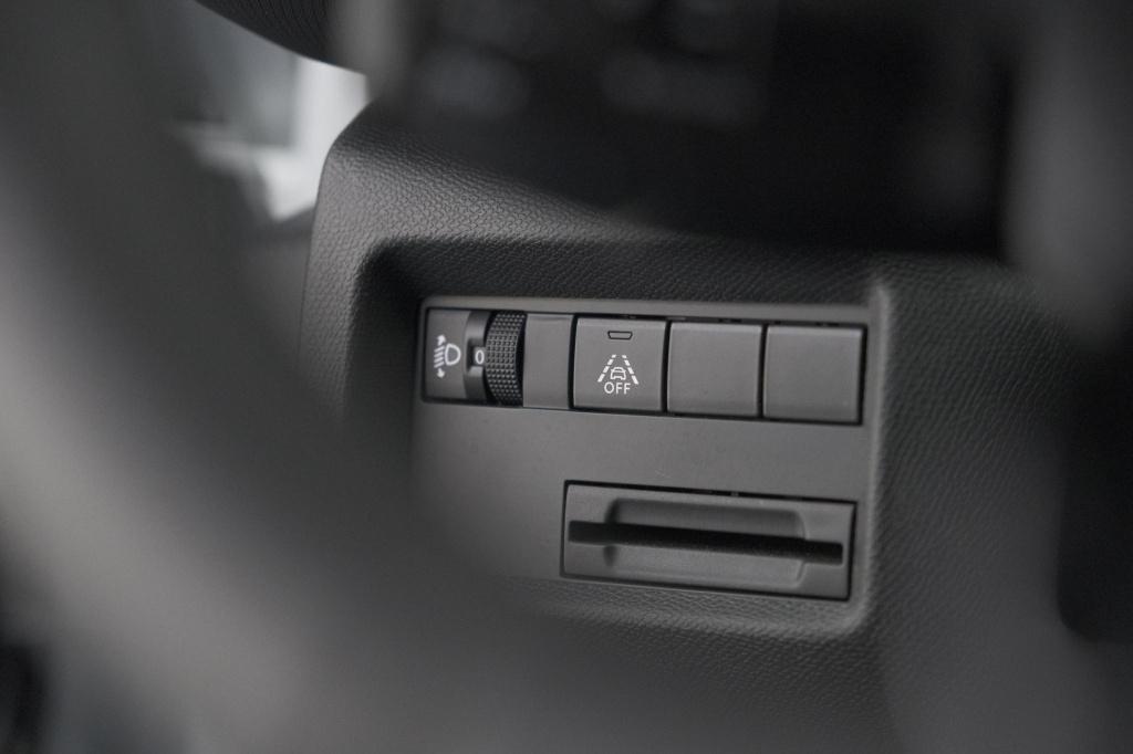 Citroen C5 Aircross 1.2 hybrid 136 plus | camera | navigatie | parkeersenso