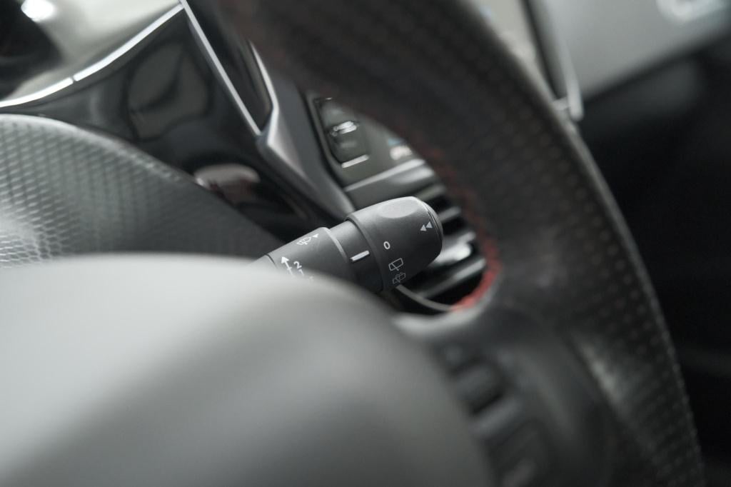 Peugeot 2008 puretech 110 eat6 gt-line | trekhaak | camera | navigatie | pa