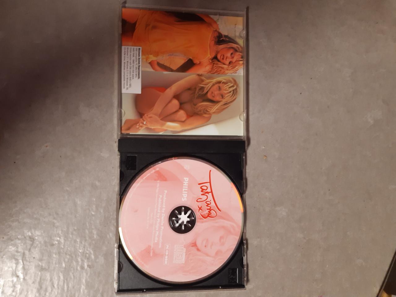 Tatjana Screensaver & Calender