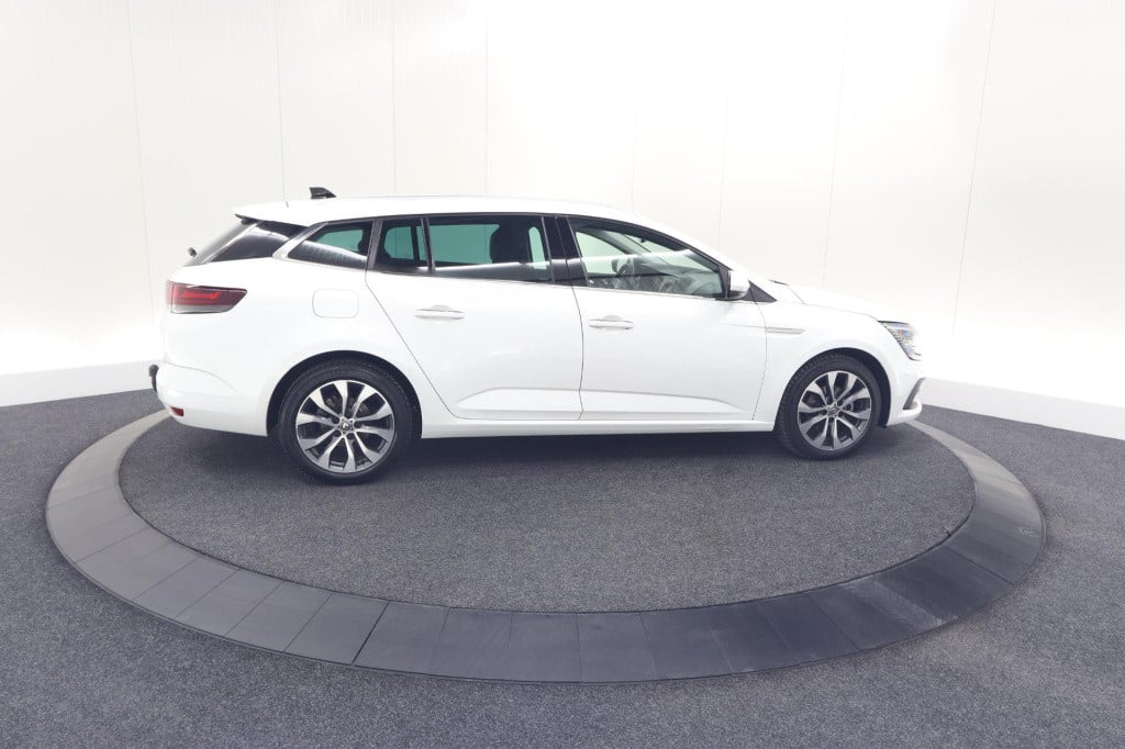 Renault Megane tce 140 edc techno | trekhaak | camera | navigatie | 9.3 inc