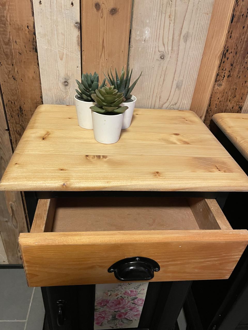 Vintage nachtkastjes