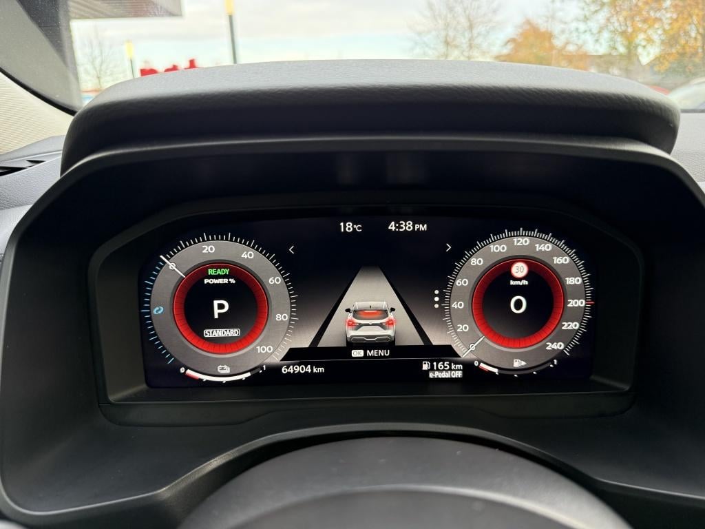 Nissan Qashqai 1.5 epower n-connecta // black editie //