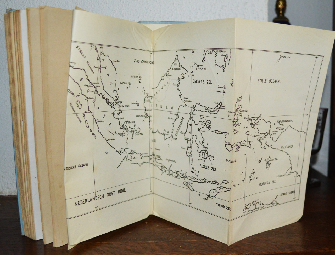 Boek Neerland's zeemacht in oorlog, 1944