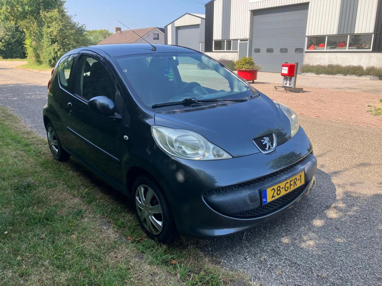 Peugeot 107 1.0