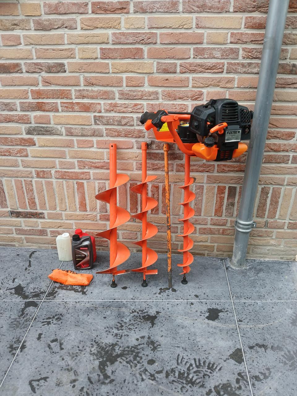 Benzine grondboor fxeb152